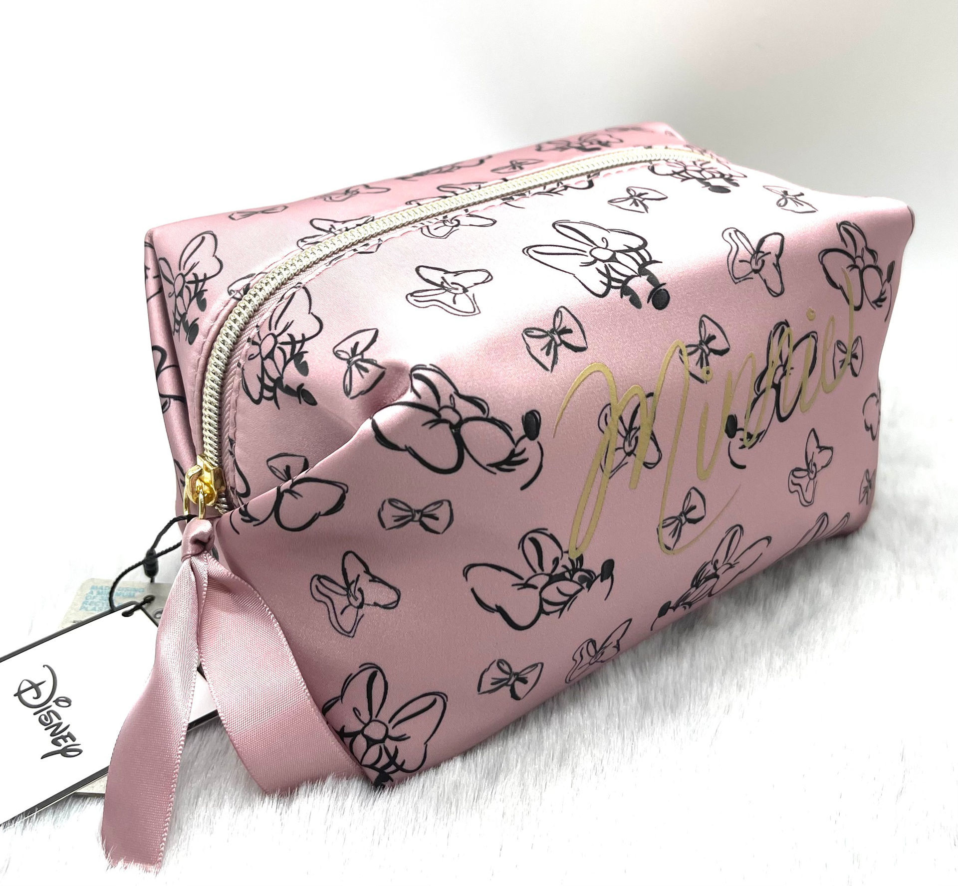 The Beautiful. Disney Minnie Mouse Pouch