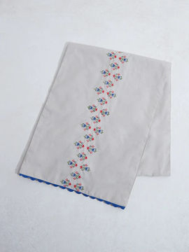 Picture of Multicolor Mini Bell Damask Runner