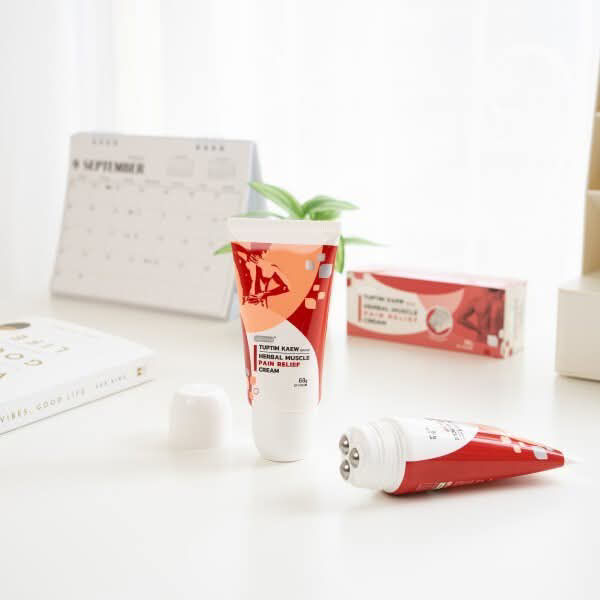 Picture of Tuptim Kaew Herbal Muscle Pain Relief Cream