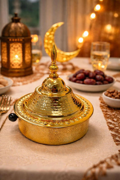 Picture of Golden Metal food stand